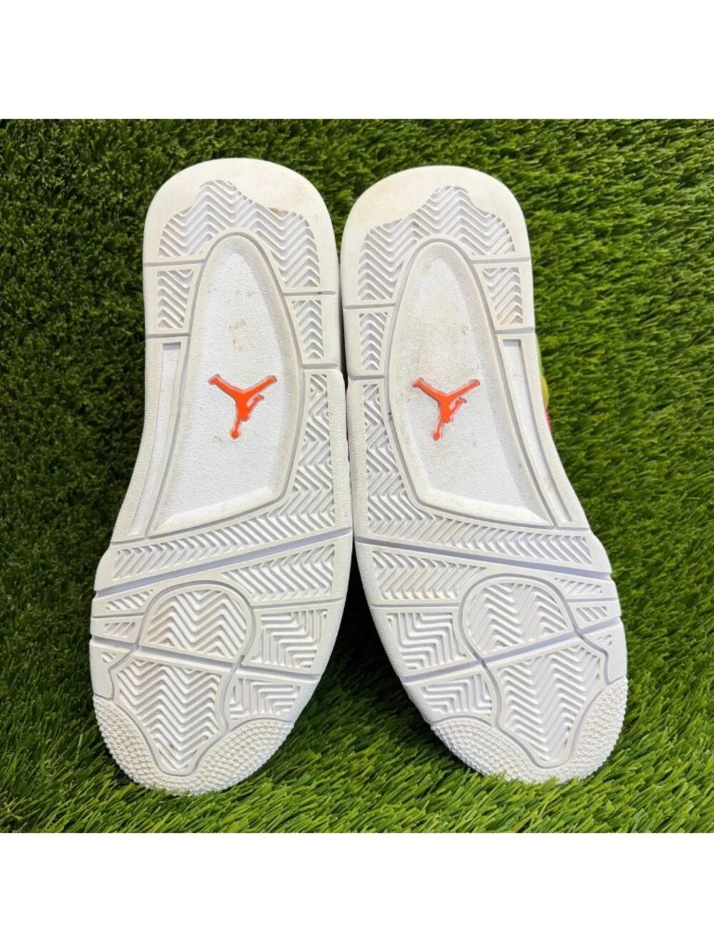 Nike Air Jordan 4 Retro Girls Size 7Y White Pink Athletic Leather Shoes Sneakers
